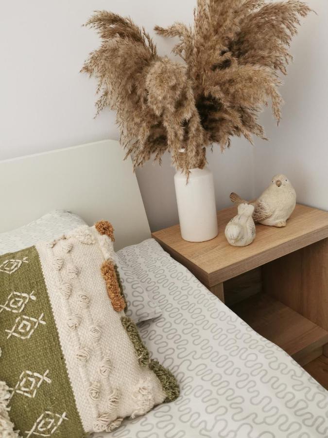 Apartamento Kamienica Uniejów Exterior foto