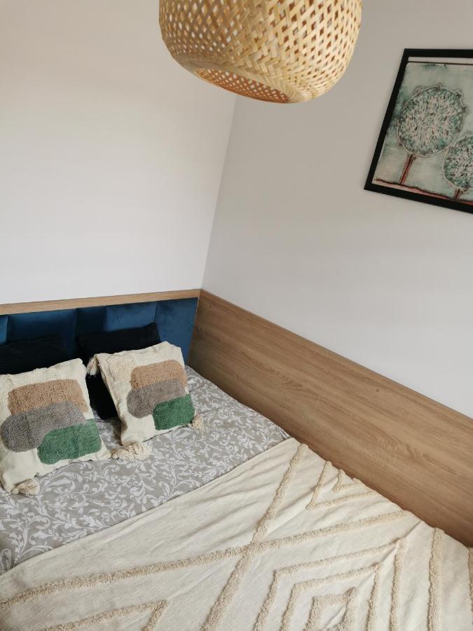Apartamento Kamienica Uniejów Exterior foto