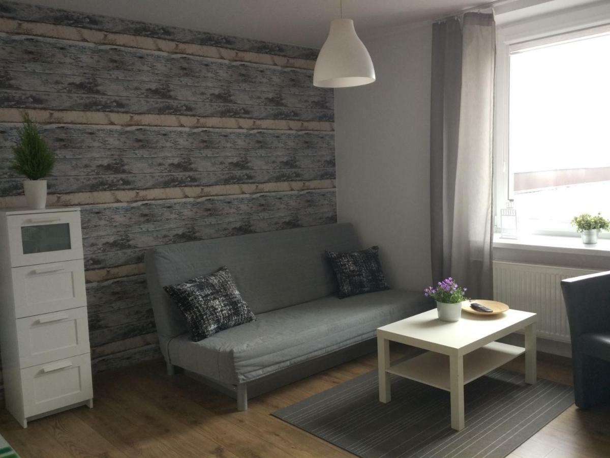 Apartamento Kamienica Uniejów Exterior foto